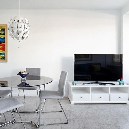 Urbantec Realty - Plaza De Colon Apartment Мадрид Екстериор снимка